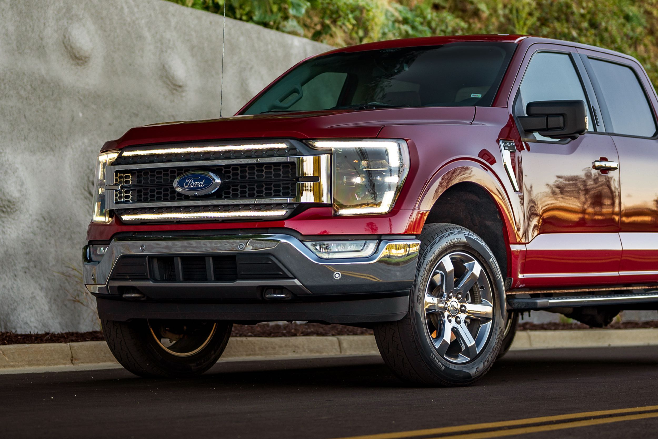 Morimoto XBG LED Grille: Ford F-150 (21-23 / Chrome / White DRL)