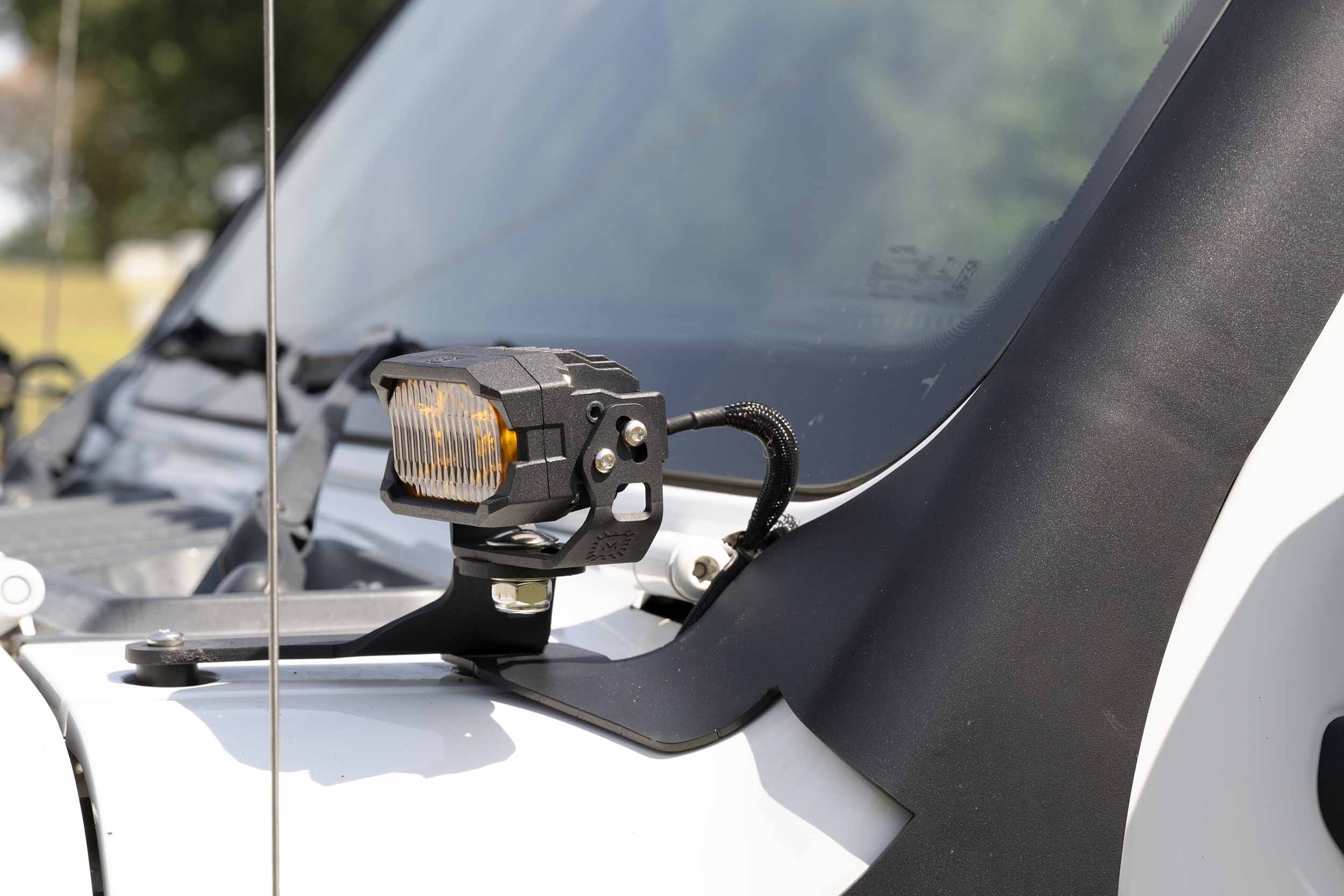 Morimoto Jeep JL/JT Light Bar Windshield Mounts (Set)