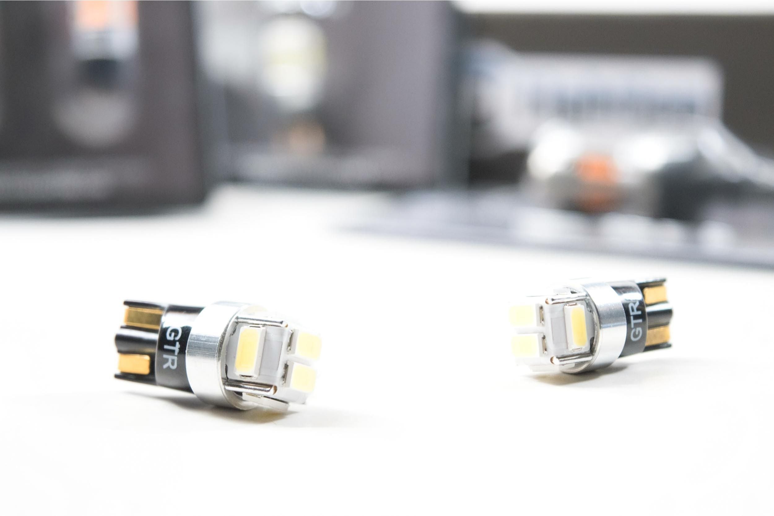 GTR Lighting T10/194: GTR 6-Chip Canbus LED (Amber)