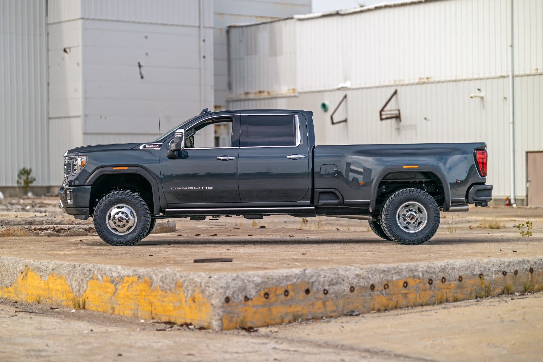 3 Inch Lift Kit | Chevy/GMC Sierra 3500 HD/Silverado 3500 HD 2WD/4WD (20-26) image 3