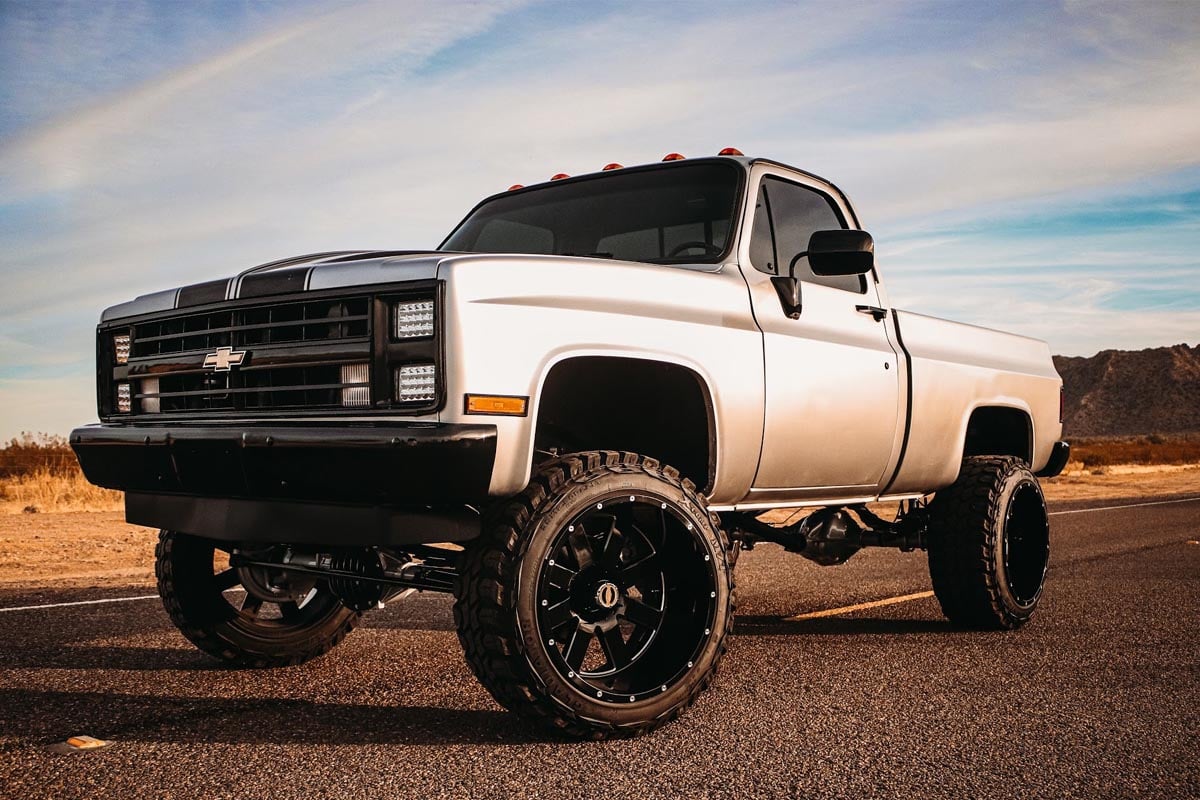 ROUGH COUNTRY Lift Kit Chevy/GMC C10/K10 Truck & SUV/K5 Blazer (77-91)